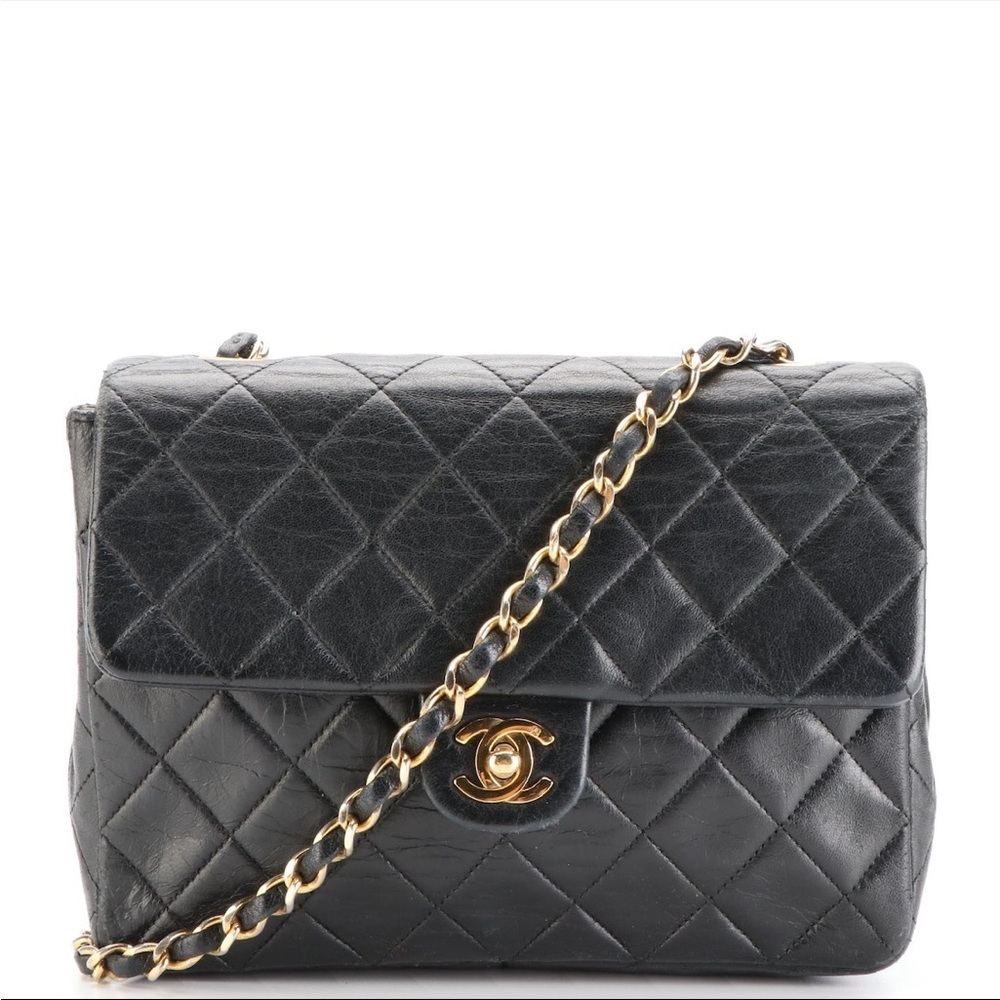 Vintage Chanel crossbody handbag